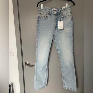 Zara Light Wash Stove Pipe Jeans